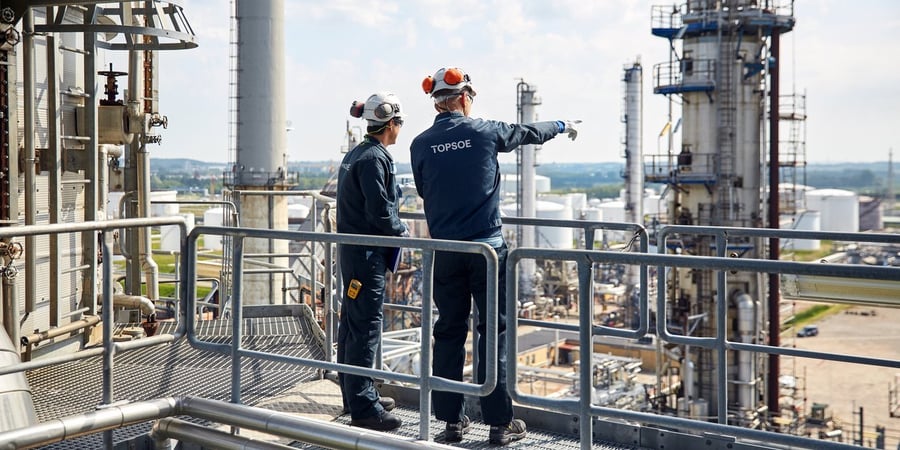 Service programs to ensure performance and adaptability throughout your asset lifecycle